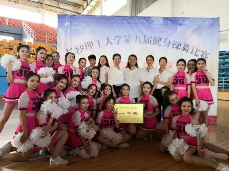 说明: https:/__local/1/39/98/3381F4FAF51AEDEDAB9F2E25EFC_B6305C24_C0BD7.png